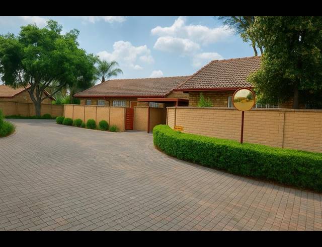 3 BEDROOM TOWNHOUSE FOR SALE IN EQUESTRIA